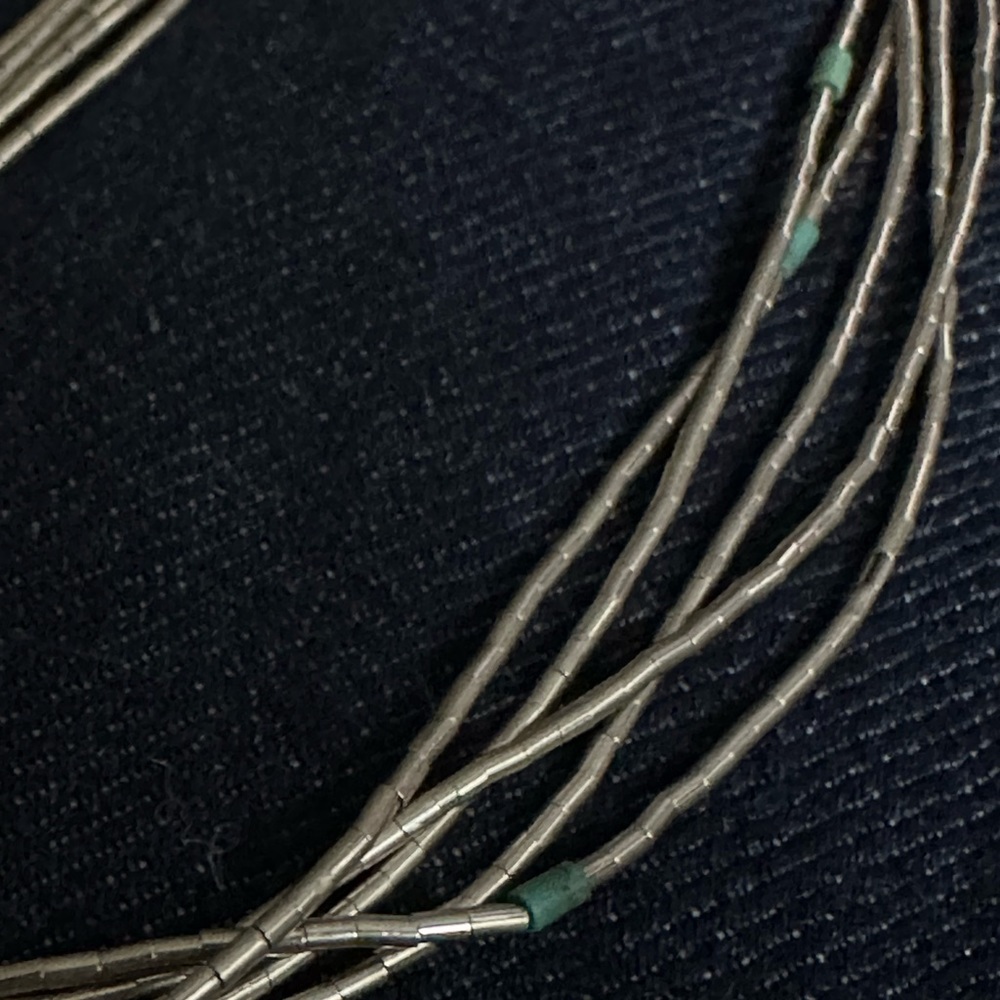Liquid silver necklace multi thread - Picture 9 of 10